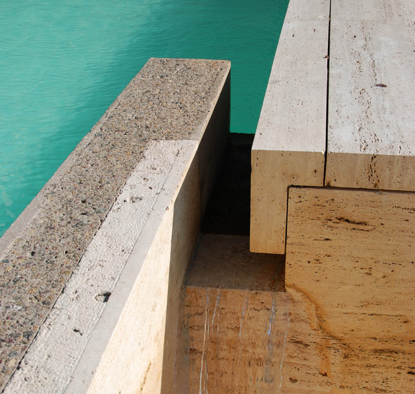 Virginia_Duran_Blog_La Jolla Kahn Water Detail #kahn #salk #architecture #louis #institute
