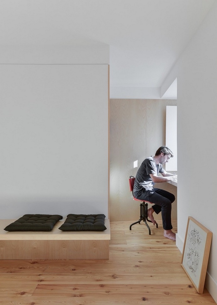 Bica do Sapato Apartment / Arriba Studio