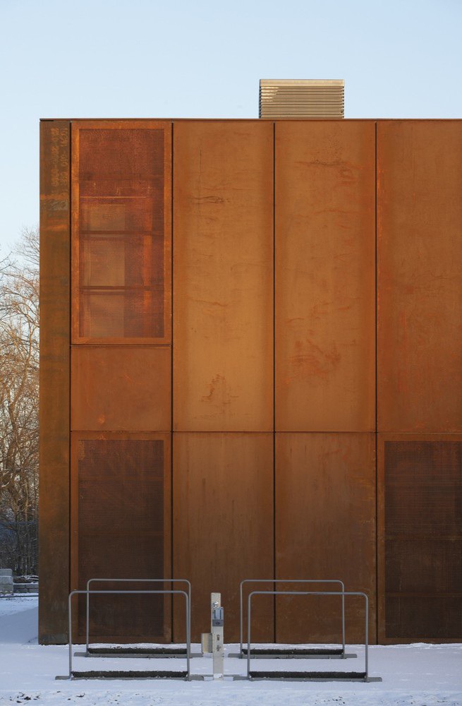 Hackney Marshes Centre / Stanton Williams