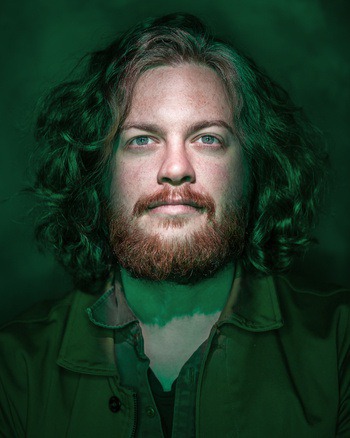 CJ Foeckler Photography | #portrait #relaxed #green #focused #red