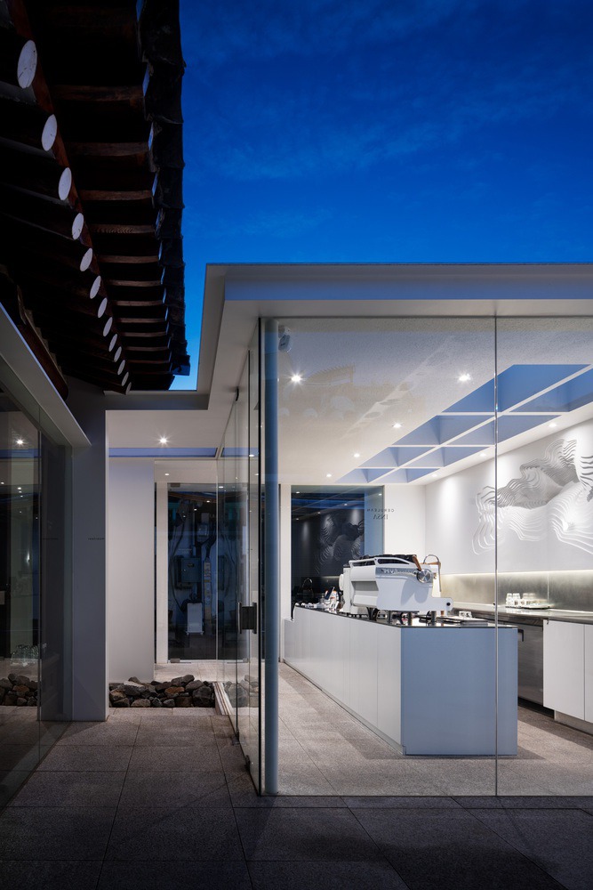 Cerulean Coffee Shop / Studio stof