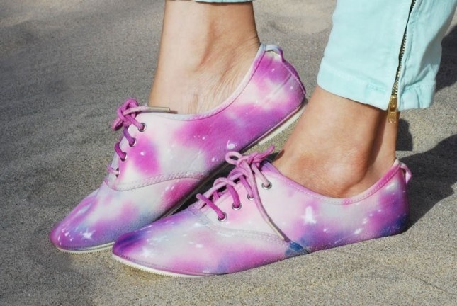 20 Creative DIY Shoes Decorating Ideas #fashion #diy #shoes #decoration