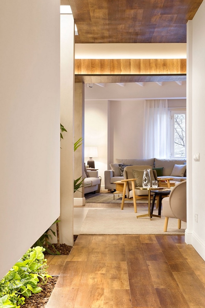 Suite For Ten – Flat in Barcelona's Eixample Neighbourhood / Egue y Seta