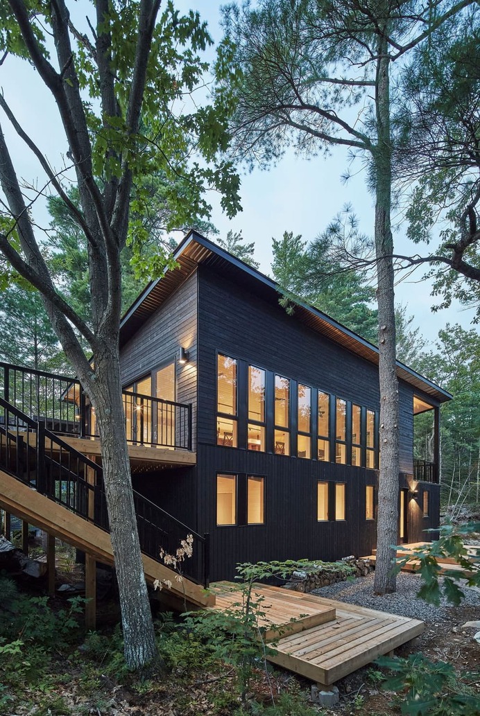 Kahshe Lake Cottage by Solares Architecture