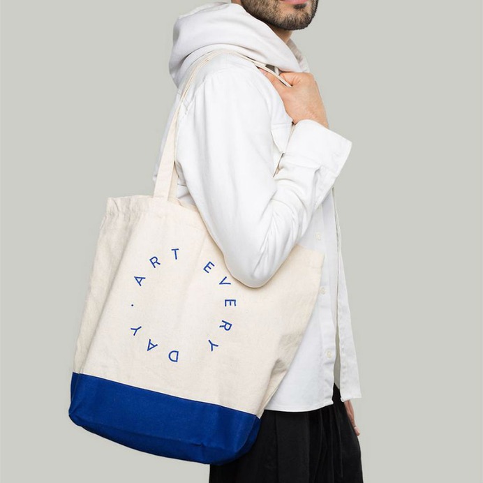 Art Tote Bring art everywhere you go with the Art Tote. It is a minimalist cotton canvas tote, ideal to bring to school, shopping, or on travels. Made out of 100% cotton. Designed in the US, and available in black and blue.
