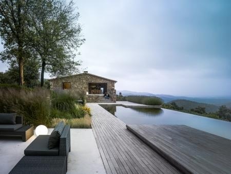 Jesús Granada #house #stone #pool #architecture #single