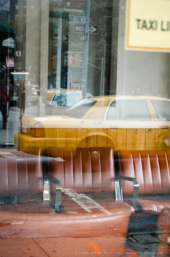 Pedro Correa #photography #taxi #reflections #street