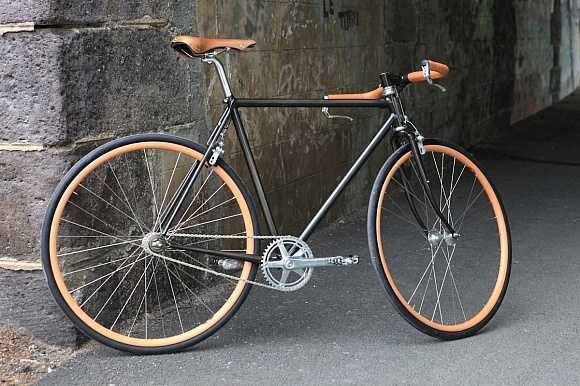 Victoire Cycles for Berluti #urban #bikes #bicycle #built #custom