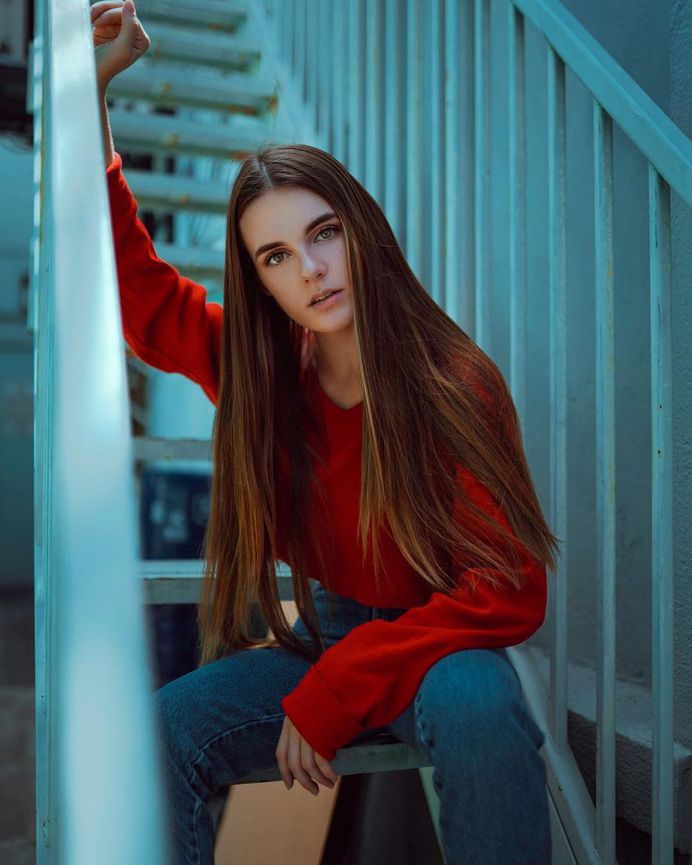 Gorgeous Lifestyle Female Portrait Photography by Gerson Lopez