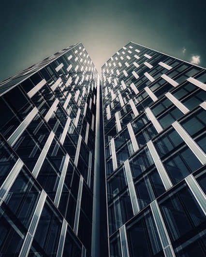Beam Me Up | Flickr - Photo Sharing! #mirror #design #architecture #pattern