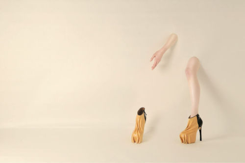 Chi Yuen #fashion #minimalist #surrealist