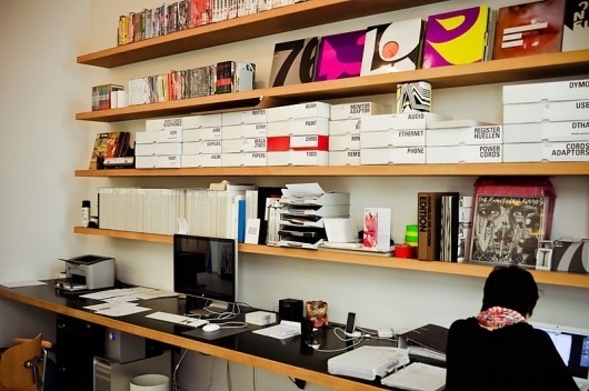 Graphic-ExchanGE - a selection of graphic projects #office #shelf