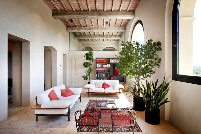Villa Renovation by CMT Architetti - #architecture, #house, #home, #decor,