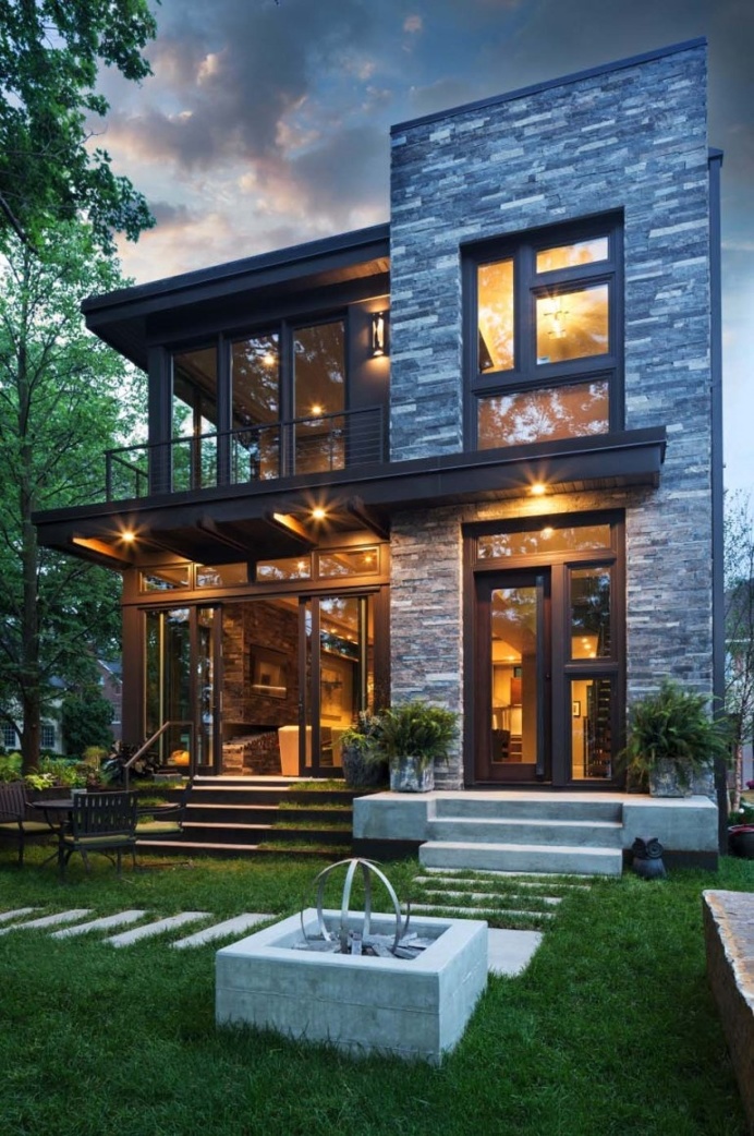 Idyllic contemporary residence with privileged views of Lake Calhoun