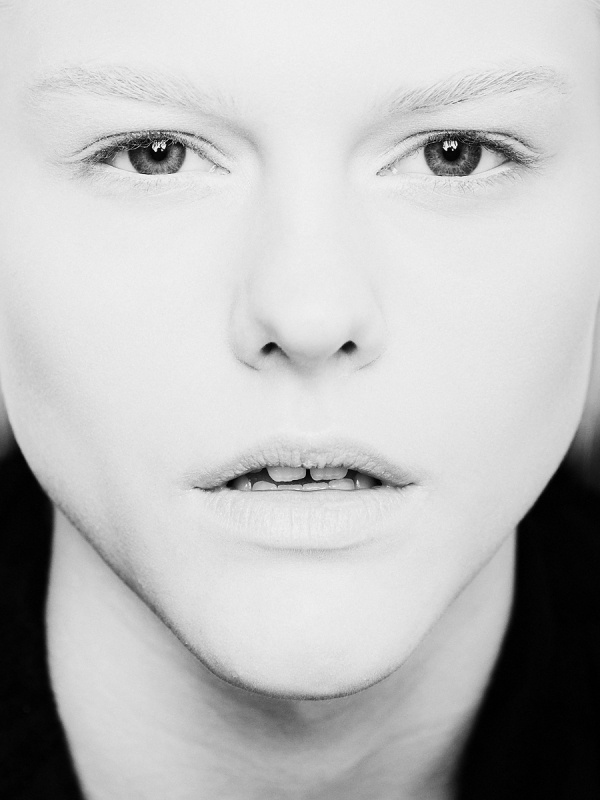 http://www.revsmag.com/?portfolio=anouk-morgan #fashion #morgan #anouk