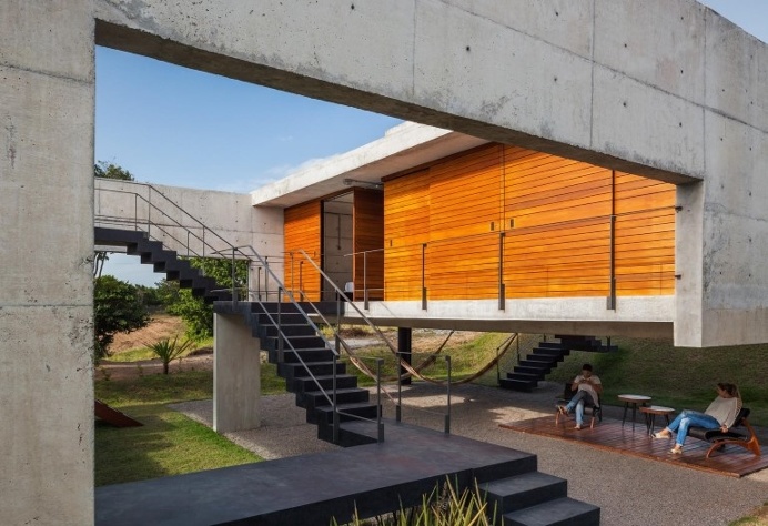 Two Beams House