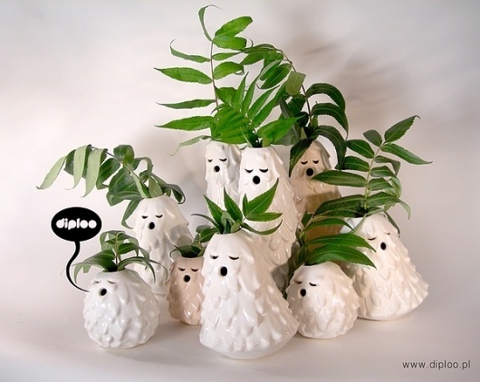 Singing Brownies on the Behance Network #vases #diploo #design #ceramic #funny