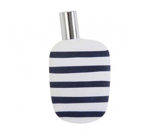 M O O D #lines #white #bottle #design #blue