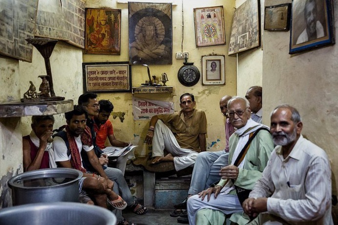 Documentary Street Photography in South Asia by Sara Hylton
