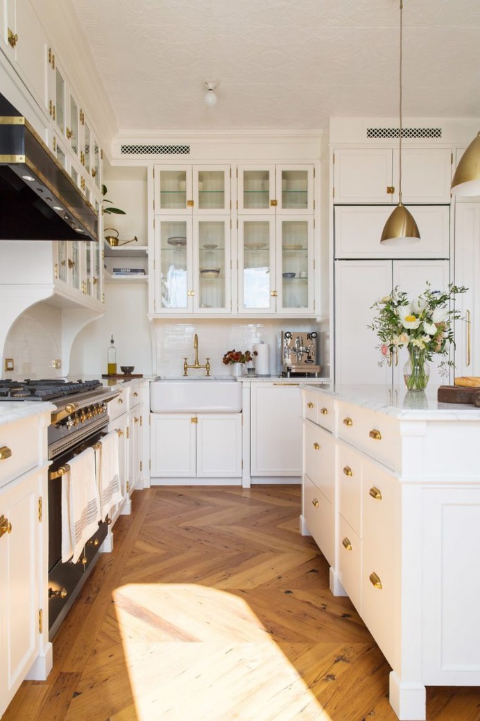 A 19th-Century Schoolhouse in Brooklyn Becomes a Classy Apartment