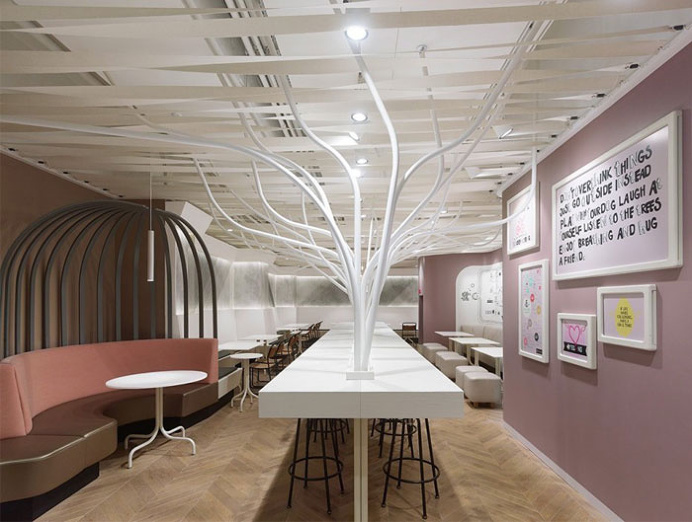 Restaurant Decor Inspired by Nature