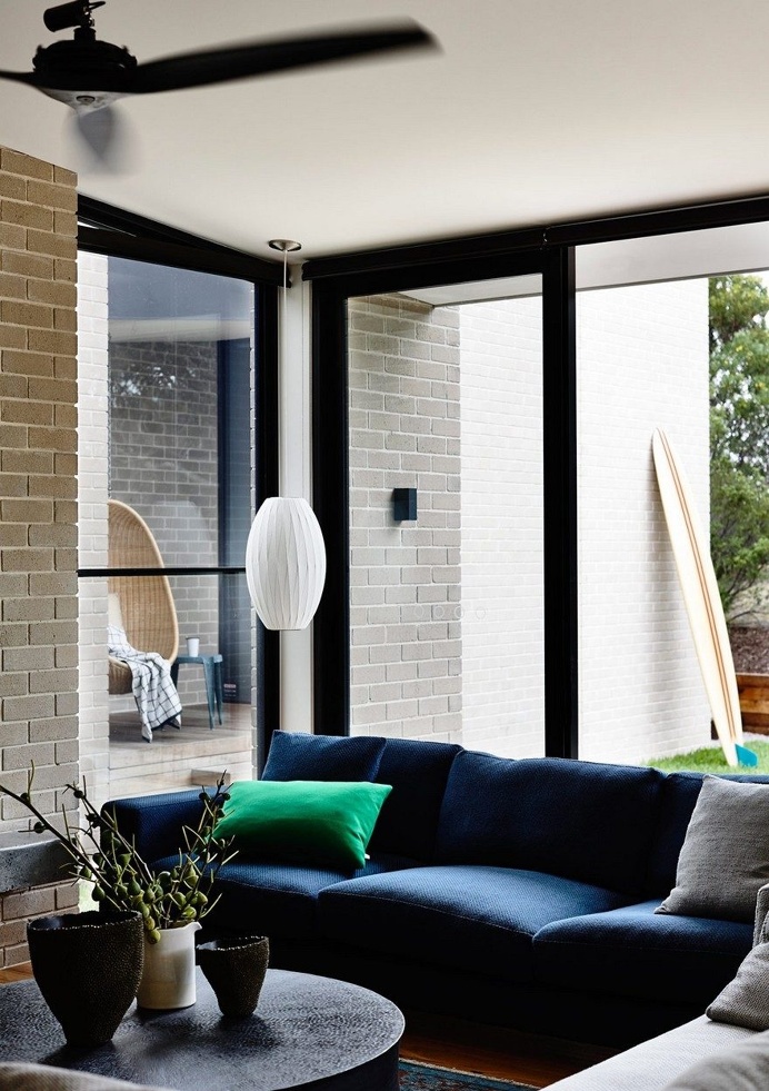 Coastal Holiday House with a Retro Vibe at Sorrento 6