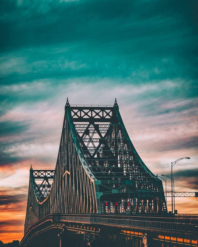 Stunning Urban Instagrams of Montreal by Charles Ouimet