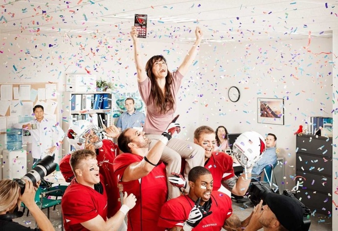 Jesse Rieser Captures Amazing Conceptual Photography With Humor