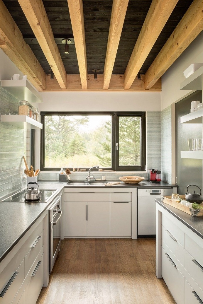 Downeast Coastal House in Maine by Winkelman Architecture 6