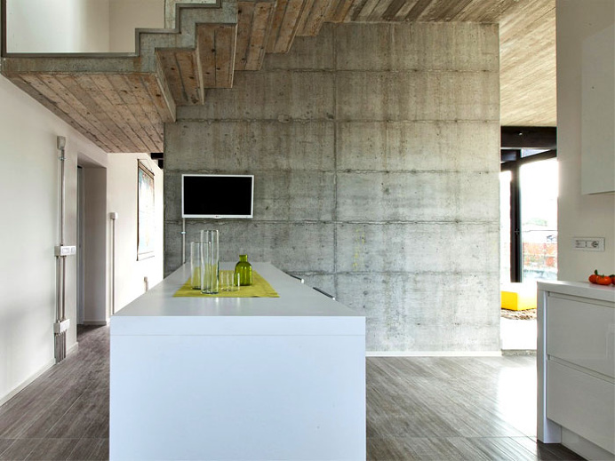 Giraldi Associati Architetti Design a Concrete House in Bologna -#decor, #interior, #homedecor, home decor, interior design