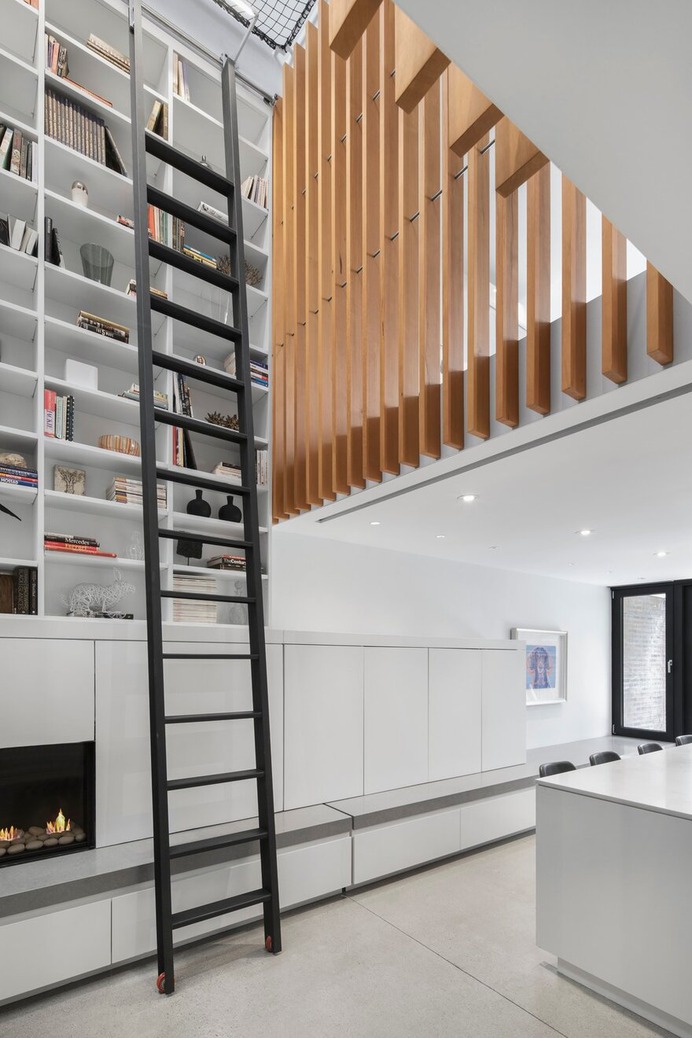 Atrium Townhome in Montréal, Canada / RobitailleCurtis