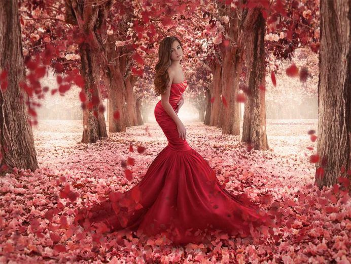 Marvelous Fine Art and Dark Beauty Portraits by Viktoriya Dovbnya