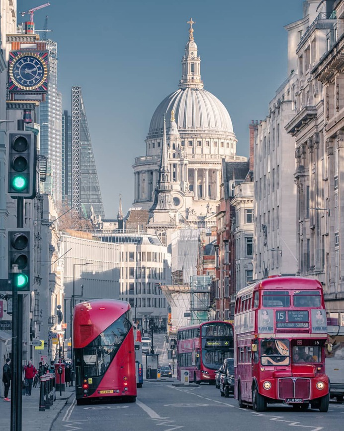 Striking Urban Photos in London by Nathan Hands