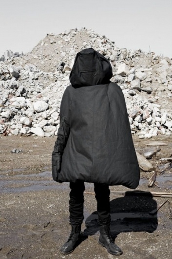Inform #saenai #minimal #art #fashion #blackness