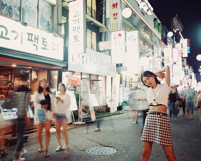 James J. Robinson Documents Japanese and South Korean Urban Youth Culture