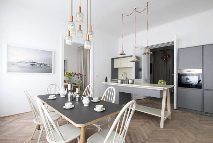 Home where Spirit of Viennese Classical Style is Entwined with the Modern Time - InteriorZine #decor #interior #home