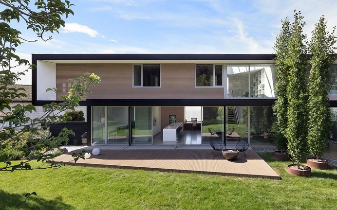 Pivot House / Splyce Design
