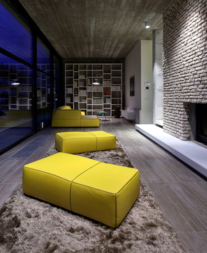 Giraldi Associati Architetti Design a Concrete House in Bologna - #livingroom, #decor, #interior, home, living room
