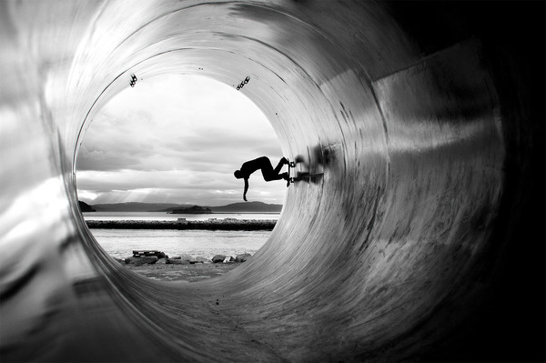 Fullpipe powerslide #ocean #photography #pipe #skateboard #bw #kate