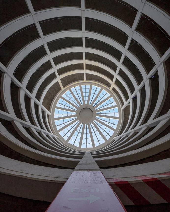 Striking Modern Architecture Photography by Marc van Ee