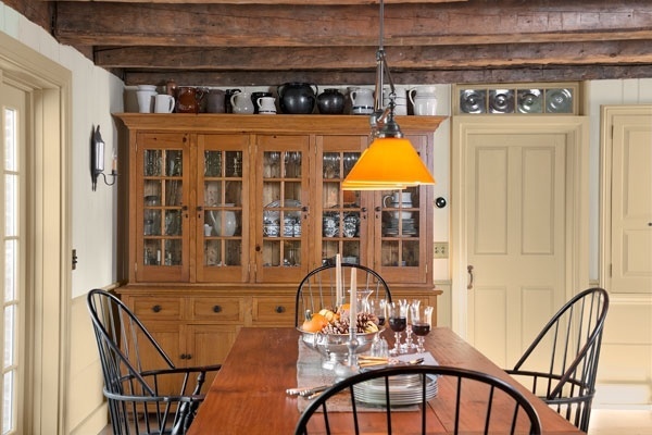 #interior #colonial #18thcentury #exposedbeams #beams #transom
