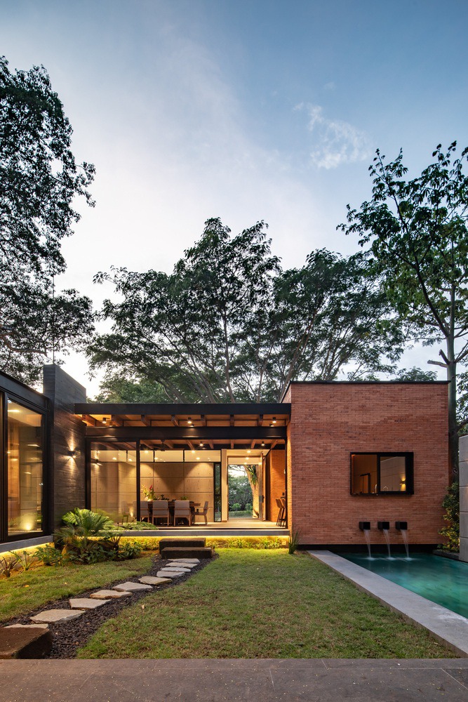 Keita House / Di Frenna Arquitectos