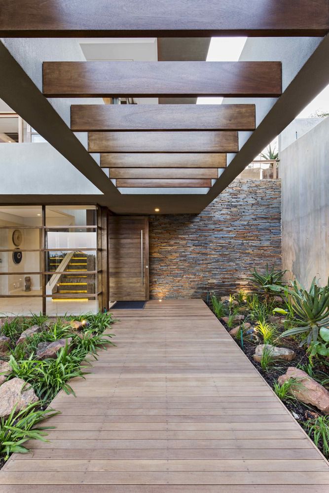 6 Leadwood Loop / Metropole Architects