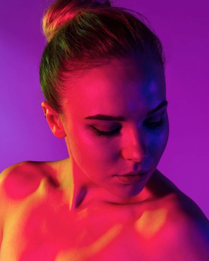 Vibrant Fashion and Beauty Portrait Photography by Nico Pfrenzinger