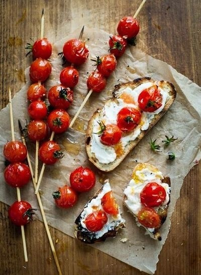 basilgenovese:Grilled Tomato Skewers on Toast (via Todd Porter #photography #food
