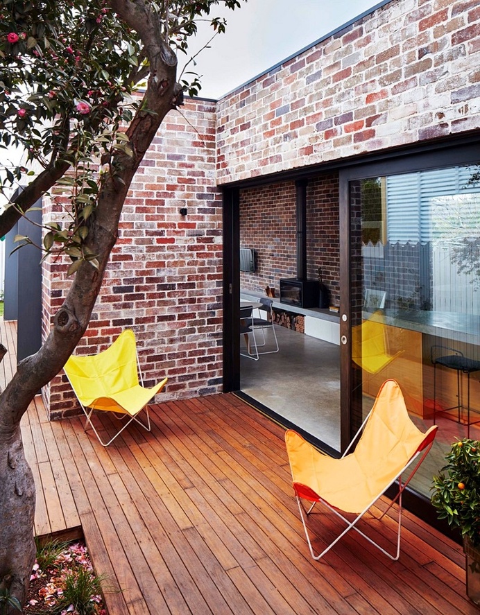 Those Architects Have Transformed a Small Semi Detached Sydney House into a Light-Filled Home