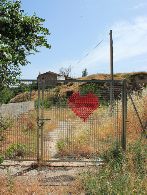 Yarn Love Bombing #heart #love #art #street