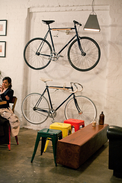 http://concretematter.tumblr.com/post/38310758233 #coffee table #bike rack #stools