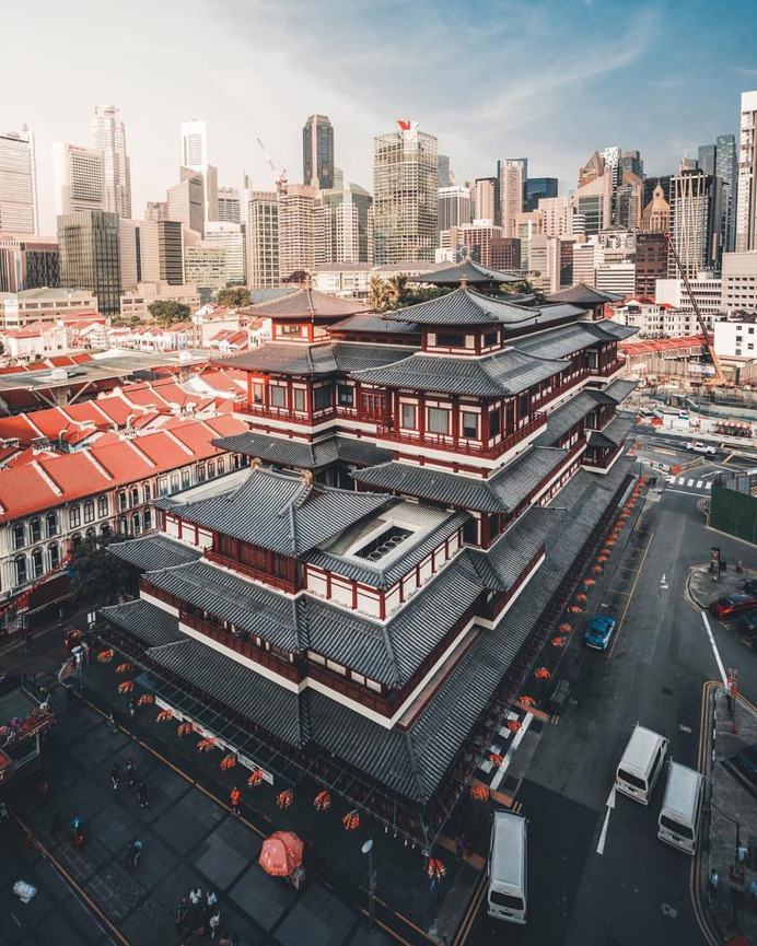 Striking Cityscapes and Architecture Photography by Dimitri Luft