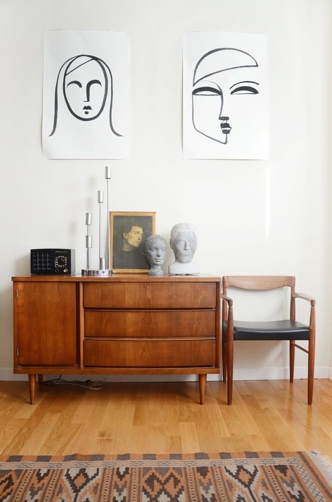 House Tour: Warm Colors and Art in a Rental Apartment